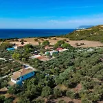 Areti Orfeas Budget Apartment
