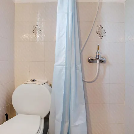 Areti Orfeas Budget Apartment